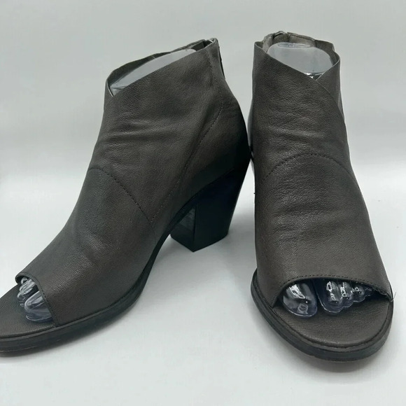 EILEEN FISHER 'Ink' Open Toe Block Heel Bootie  Sandal Gray Leather Size 7 - Picture 8 of 15